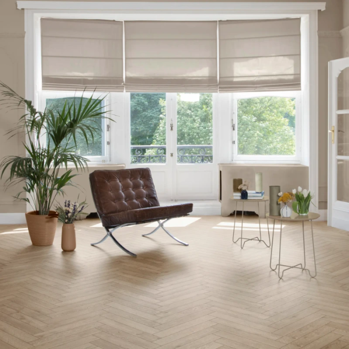 Texas Light Natural - BerryAlloc Chateau+ Herringbone Laminate
