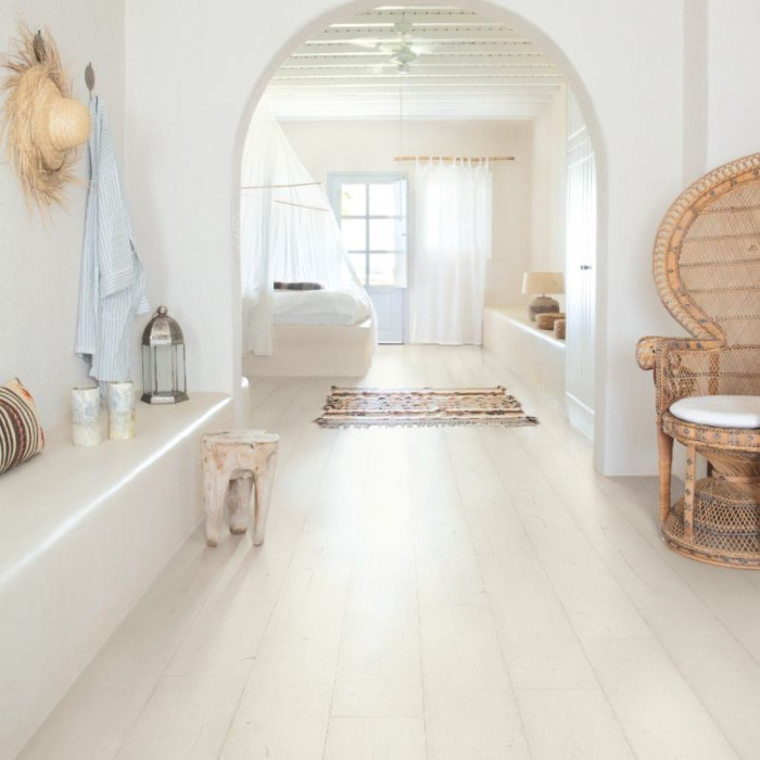 Painted oak white Quick Step Capture Laminate